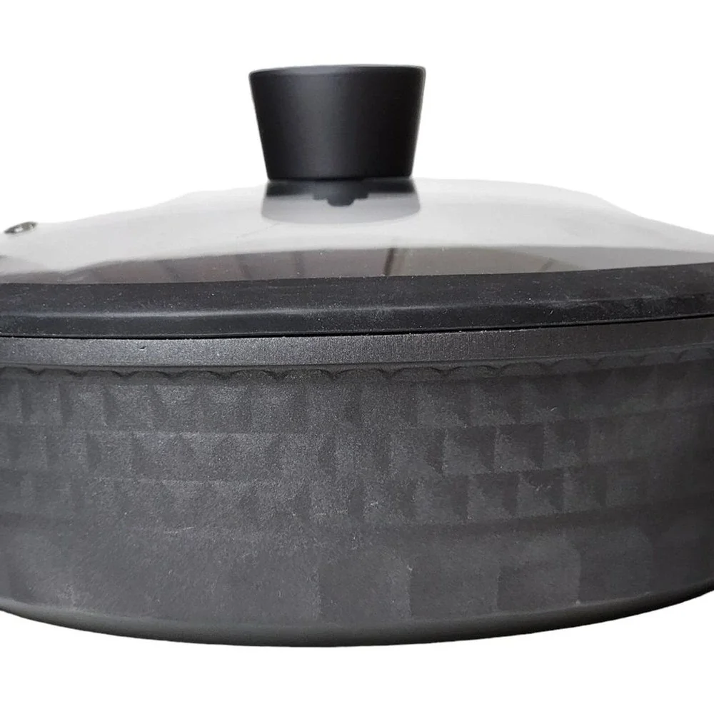 D&W Cookware 11inch Low Casserole Pan With Lid Non Stick 4.2QT Black